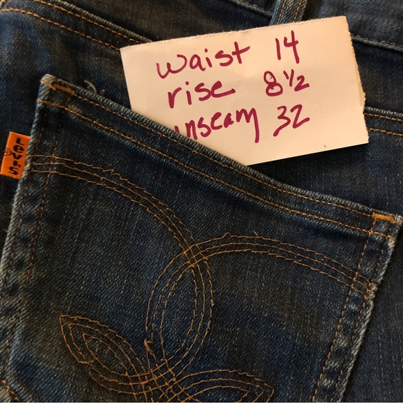 Levi’s size 27. Straight leg but branded flair - Picture 10 of 12